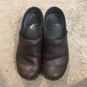 Dansko shoes, brown rubbed leather, like new, good tread, women’s size 38.